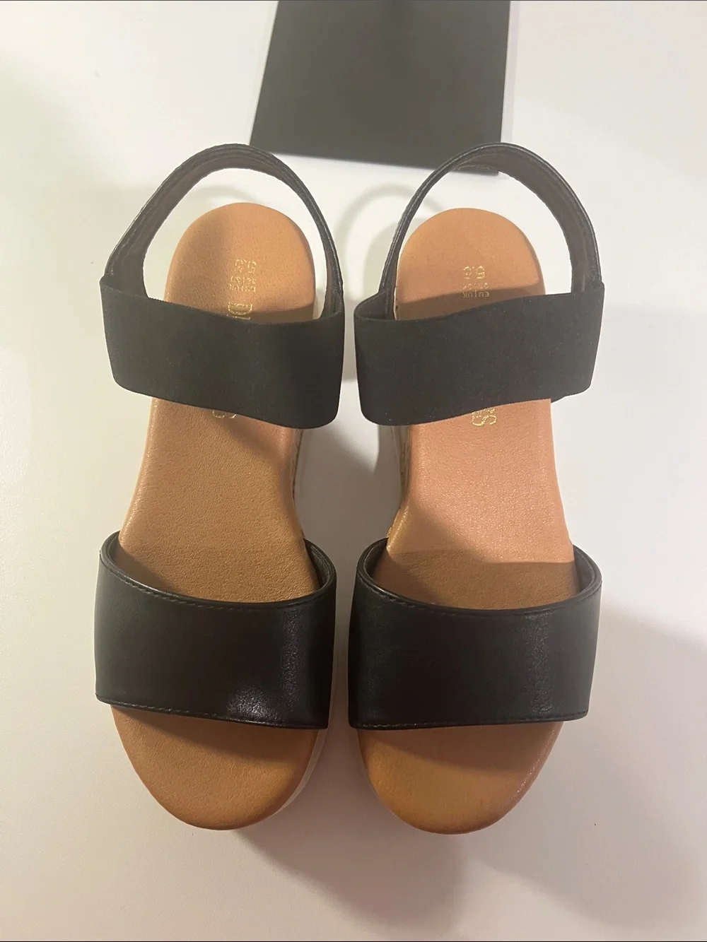 Dream Pairs Black & Tan Cork Platform Sandals